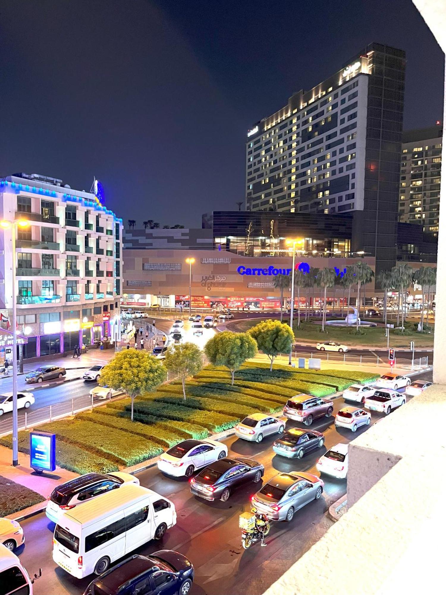 Yoko Luxury Hostel Dubai Luaran gambar